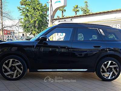 MINI Countryman Mini Countryman 2.0 48V D Favoured auto Nero usata Casoria