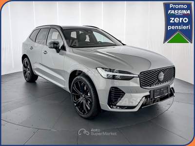 Volvo XC60 XC60 2.0 b5 mhev Plus Black Edition awd auto Grigio usata Milano