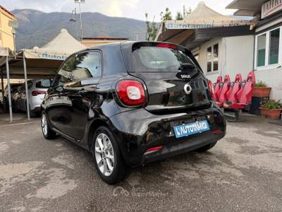Smart ForFour 70 1.0 52kW prime twinamic GPL Nero usata Nocera Inferiore