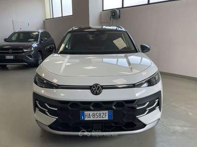 Volkswagen T-Roc 1.5 eTSI Life ACT 115CV DSG Bianco usata Leno