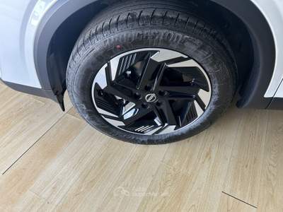 Nissan Qashqai 1.3 MHEV 140 N-Connecta usata BARI