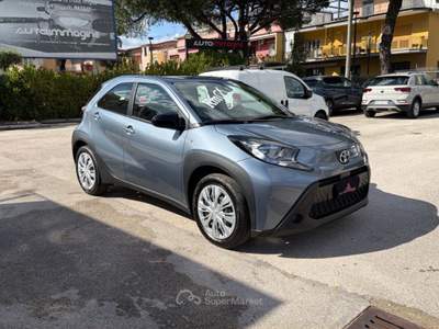 Toyota Aygo X 1.0B (72 CV) Trend Blu/Azzurro usata Cercola