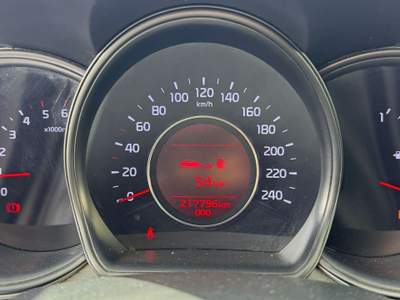 Kia Cee'd Ceed SW 1.6 crdi Cool 110cv Bianco usata San Giuseppe Vesuviano