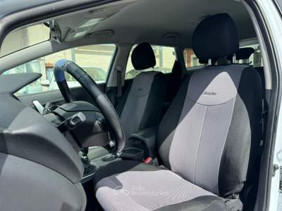 Kia Cee'd Ceed SW 1.6 crdi Cool 110cv Bianco usata San Giuseppe Vesuviano