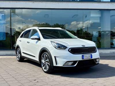 Kia Niro 1.6 HEV GDI Energy DCT Bianco usata Pavia