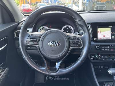 Kia Niro 1.6 HEV GDI Energy DCT Bianco usata Pavia