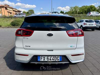 Kia Niro 1.6 HEV GDI Energy DCT Bianco usata Pavia
