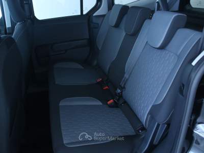 Ford Tourneo Courier 1.0 EcoBoost 125CV Titanium / Luci diurne LED Nero usata Feltre