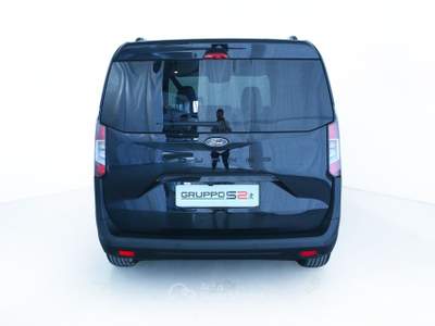 Ford Tourneo Courier 1.0 EcoBoost 125CV Titanium / Luci diurne LED Nero usata Feltre