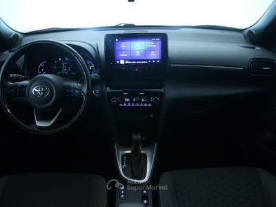 Toyota Yaris Cross 1.5H 116 CV E-CVT Trend Cerchi in lega da 17"/Vetri posteriori oscurati/Telecamera posteriore di assistenza al parcheggio Argento usata Feltre