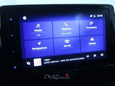 Toyota Yaris Cross 1.5H 116 CV E-CVT Trend Cerchi in lega da 17"/Vetri posteriori oscurati/Telecamera posteriore di assistenza al parcheggio Argento usata Feltre