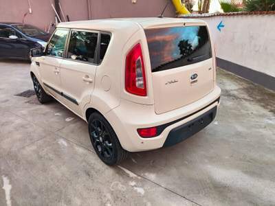 Kia Soul 128cv Cool Beige usata Qualiano