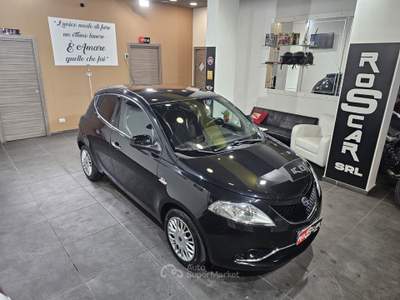 Lancia Ypsilon 1.2 benz. 69cv Nero usata Qualiano