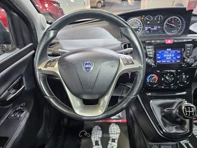Lancia Ypsilon 1.2 benz. 69cv Nero usata Qualiano