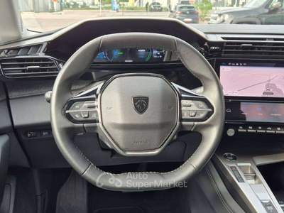 Peugeot 408 Plug-in Hybrid 180 Allure Bianco usata Cento