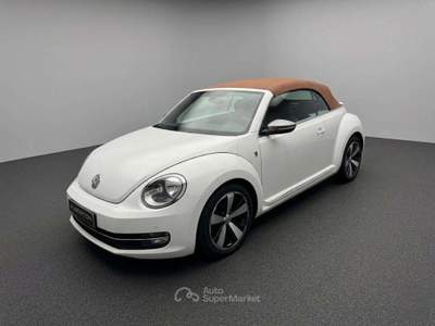 Volkswagen Maggiolino Cabrio 1.2 TSI Karmann BlueMotion Tecnol. Bianco usata Castello di Godego