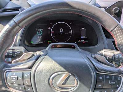Lexus UX UX 300h F-Sport CAMBIO AL VOLANTE Bianco usata Roma