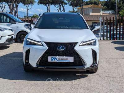 Lexus UX UX 300h F-Sport CAMBIO AL VOLANTE Bianco usata Roma
