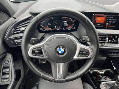 BMW Serie 1 118i 118 i Msport 136cv Shadow line 2022 18" Nero usata Monte Compatri