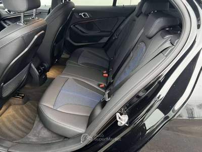 BMW Serie 1 118i 118 i Msport 136cv Shadow line 2022 18" Nero usata Monte Compatri