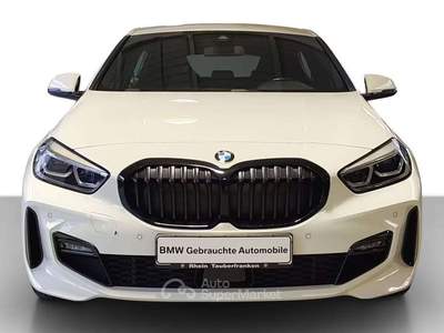BMW Serie 1 118i 118 i Msport 136cv Shadow line Alcantara 2021 18" Bianco usata Monte Compatri