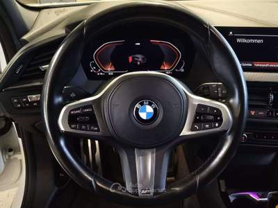 BMW Serie 1 118i 118 i Msport 136cv Shadow line Alcantara 2021 18" Bianco usata Monte Compatri