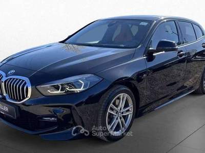 BMW Serie 1 118i 118 i Msport 136cv auto 2021 tetto 17" vari colori Nero usata Monte Compatri BMW Serie 1 118i 118 i Msport 136cv auto 2021 tetto 17" vari colori Nero usata Monte Compatri