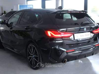 BMW Serie 1 118i 118 i Msport 136cv auto 2024 Shadow line tetto Alcantara camera 19" Nero usata Monte Compatri