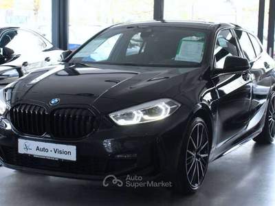 BMW Serie 1 118i 118 i Msport 136cv auto 2024 Shadow line tetto Alcantara camera 19" Nero usata Monte Compatri BMW Serie 1 118i 118 i Msport 136cv auto 2024 Shadow line tetto Alcantara camera 19" Nero usata Monte Compatri