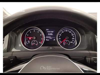 Volkswagen Golf 1.0 TSI BlueMotion Trendline Bianco usata Lucca