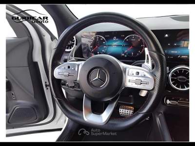 Mercedes-Benz GLA 180 D Premium 8G-DCT Bianco usata Lucca