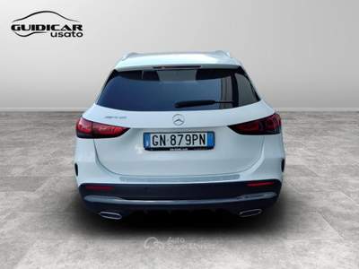 Mercedes-Benz GLA 180 D Premium 8G-DCT Bianco usata Lucca