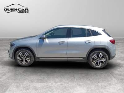 Mercedes-Benz GLA 180 D Progressive Advanced 8G-DCT Argento usata Lucca