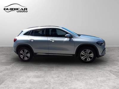 Mercedes-Benz GLA 180 D Progressive Advanced 8G-DCT Argento usata Lucca