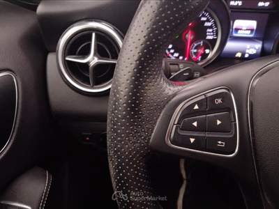 Mercedes-Benz GLA 200 Sport 7G-DCT Grigio usata Lucca