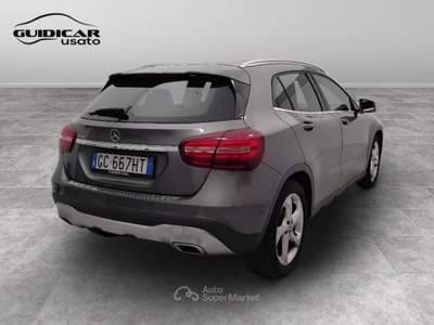 Mercedes-Benz GLA 200 Sport 7G-DCT Grigio usata Lucca