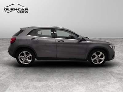 Mercedes-Benz GLA 200 Sport 7G-DCT Grigio usata Lucca