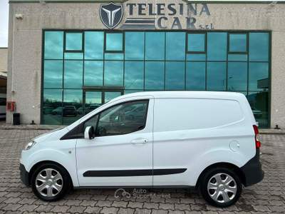 Ford Transit Courier 1.5 TDCI Bianco usata San Salvatore Telesino