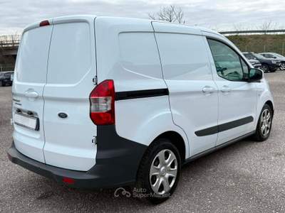 Ford Transit Courier 1.5 TDCI Bianco usata San Salvatore Telesino