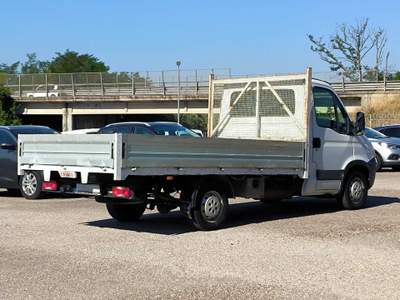 Iveco Daily 35S13 CASSONE FISSO 380 Bianco usata San Salvatore Telesino