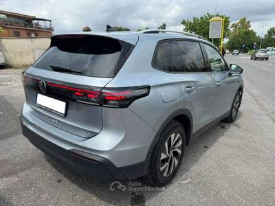 Volkswagen Tiguan Tiguan III 2024 1.5 etsi Edition Plus 150cv dsg Argento usata Roma