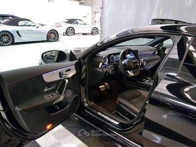 Mercedes-Benz CLA Automatic Shooting Brake AMG Line Premium Plus** Nero usata Monza
