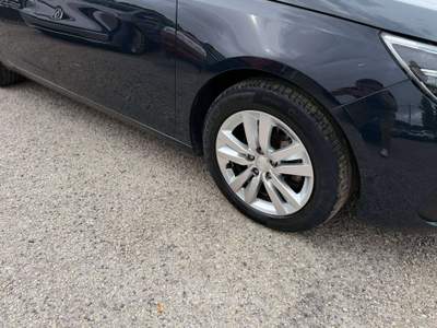 Peugeot 308 308 II 2018 SW SW 1.5 bluehdi Tech Edition s Nero usata Ardea