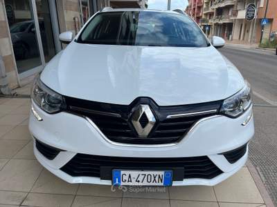 Renault Mégane Megane Sporter Blue dCi 115 CV Duel Bianco usata Gravina in Puglia