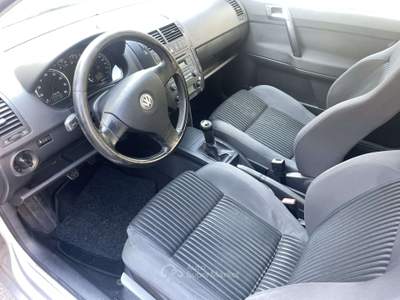 Volkswagen Polo 3p 1.4 Highline 100cv Argento usata Milano