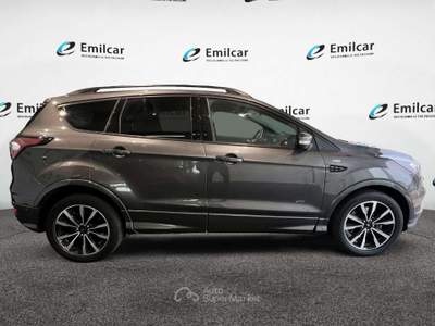 Ford Kuga 2.0 TDCi ST-Line Grigio usata SAN BENEDETTO DEL TRONTO