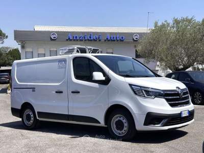 Renault Trafic 2.0 BluedCi 130CV Frigorifero Atp -20 Bianco usata Roma