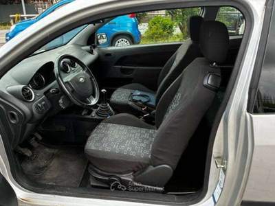 Ford Fiesta Fiesta V 2002 3p 1.2 16v Ambiente Argento usata Mariano Comense