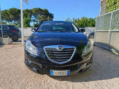Lancia Delta DPF Gold Nero usata Altamura