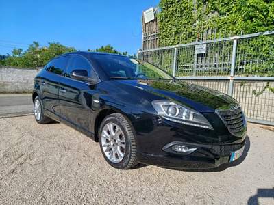 Lancia Delta DPF Gold Nero usata Altamura